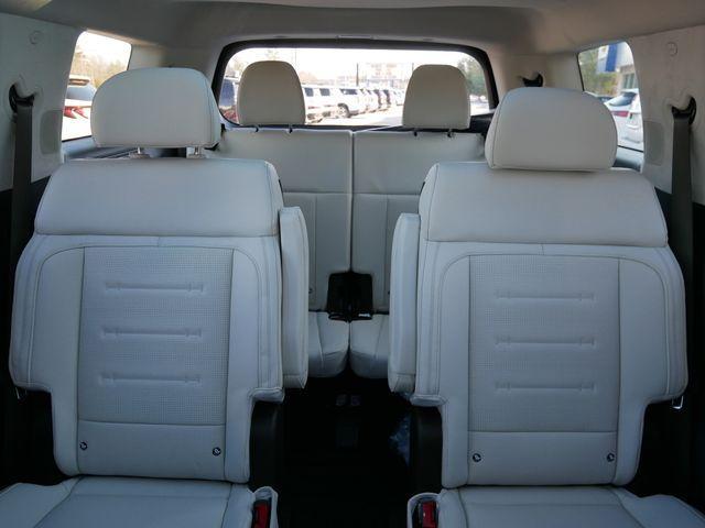 new 2025 Hyundai Santa Fe car, priced at $45,702