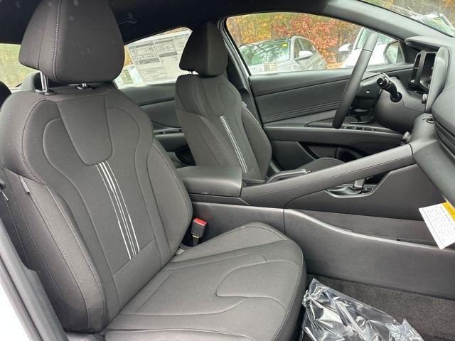 new 2025 Hyundai Elantra car, priced at $22,925