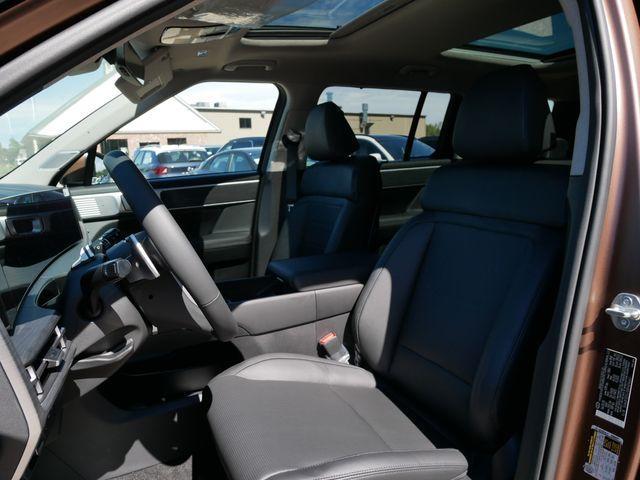 new 2024 Hyundai SANTA FE HEV car, priced at $43,550