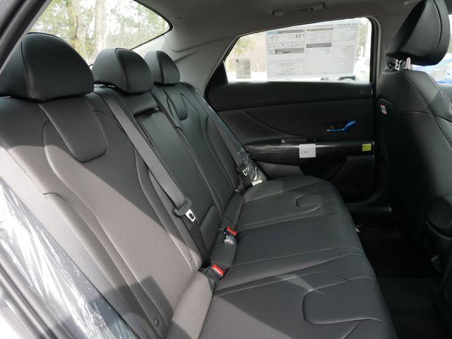 new 2025 Hyundai Elantra car, priced at $27,485