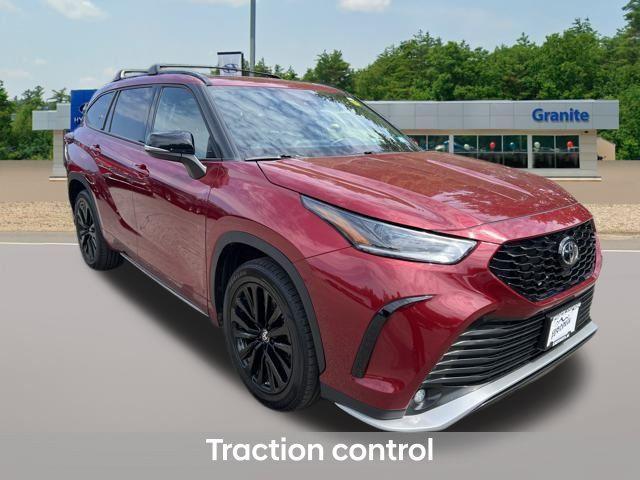 used 2023 Toyota Highlander car, priced at $38,990