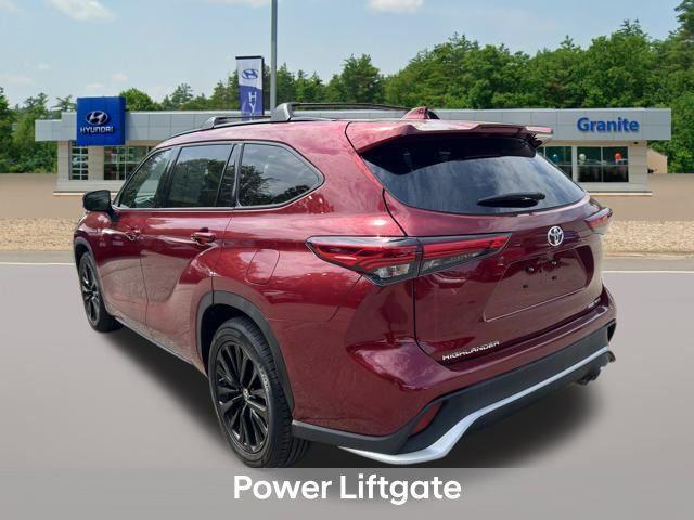 used 2023 Toyota Highlander car, priced at $38,990
