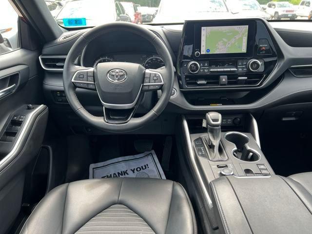 used 2023 Toyota Highlander car, priced at $38,990