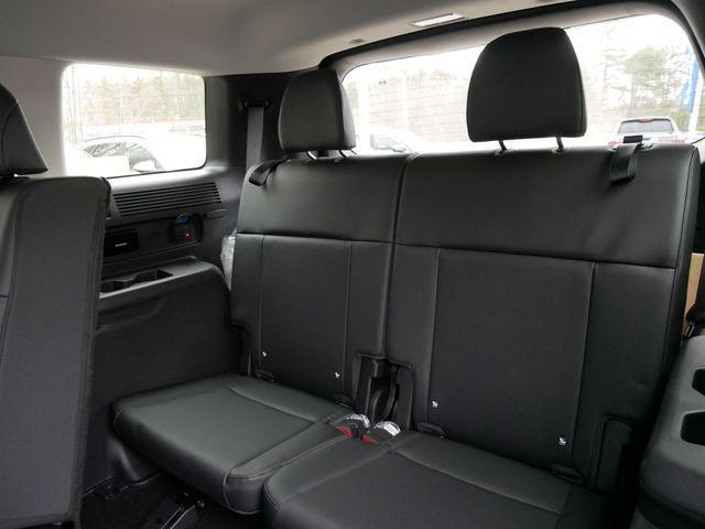 new 2025 Hyundai Santa Fe car, priced at $38,289