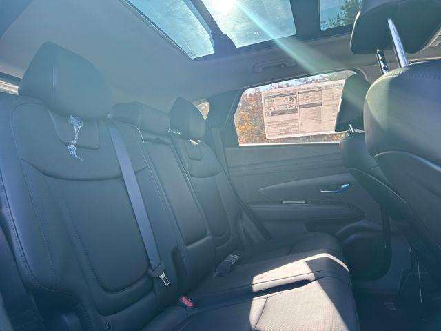 new 2025 Hyundai TUCSON Hybrid car, priced at $38,254