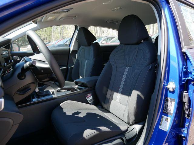 new 2025 Hyundai Elantra car, priced at $22,281