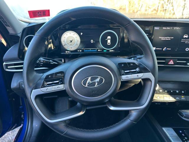 used 2022 Hyundai Elantra car