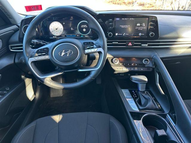 used 2022 Hyundai Elantra car