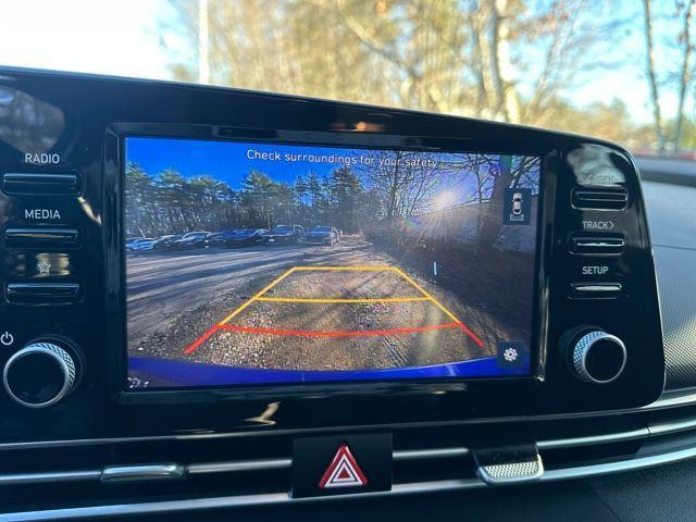 used 2022 Hyundai Elantra car