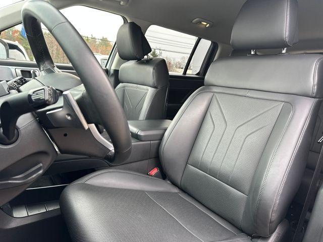 used 2024 Hyundai Santa Fe car, priced at $29,990