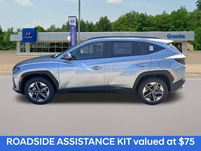 new 2025 Hyundai TUCSON Hybrid car, priced at $35,433