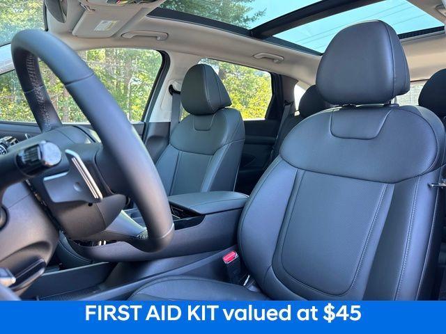 new 2025 Hyundai TUCSON Hybrid car, priced at $35,433
