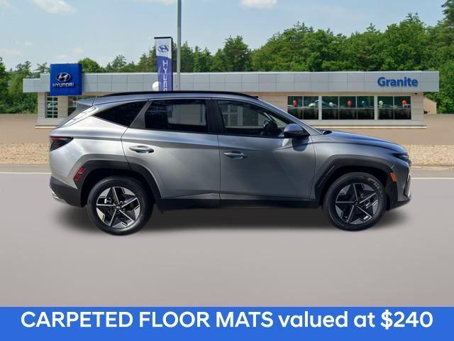 new 2025 Hyundai TUCSON Hybrid car, priced at $35,433