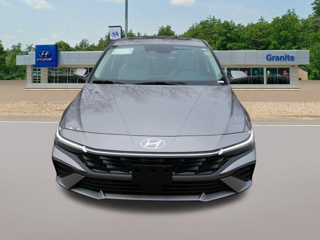 new 2025 Hyundai Elantra car, priced at $27,637