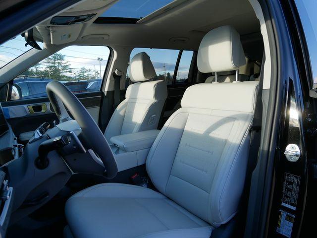 new 2025 Hyundai SANTA FE HEV car, priced at $46,518