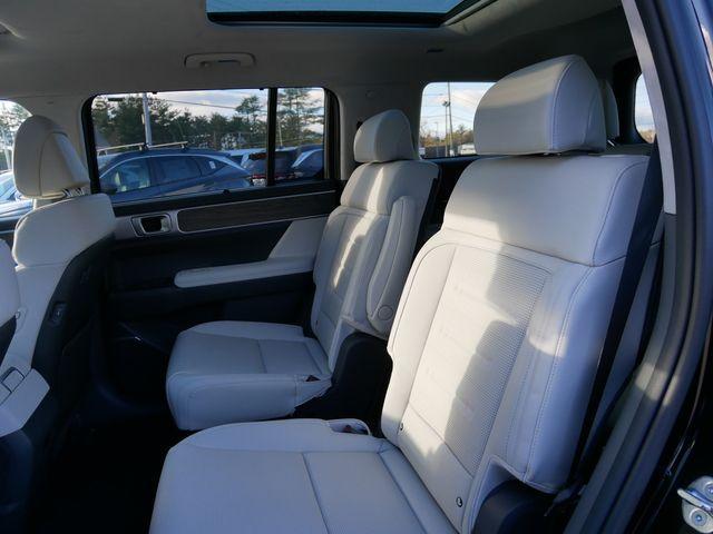 new 2025 Hyundai SANTA FE HEV car, priced at $46,518