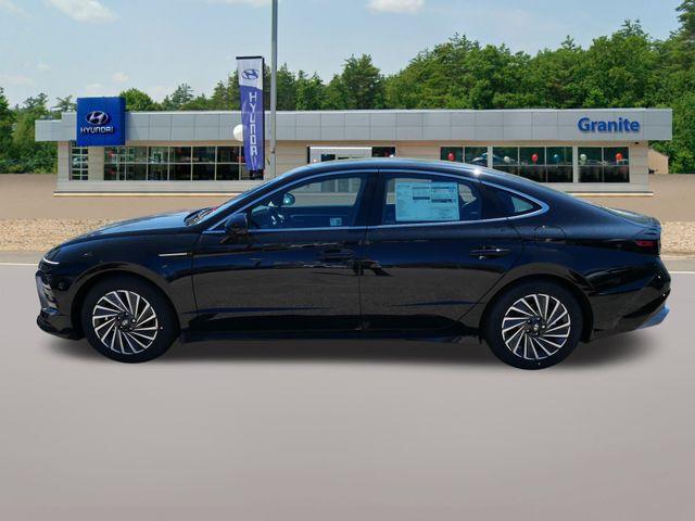 new 2025 Hyundai Sonata Hybrid car, priced at $29,370