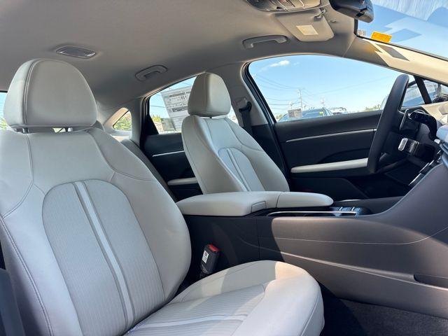 new 2025 Hyundai Sonata car, priced at $28,537