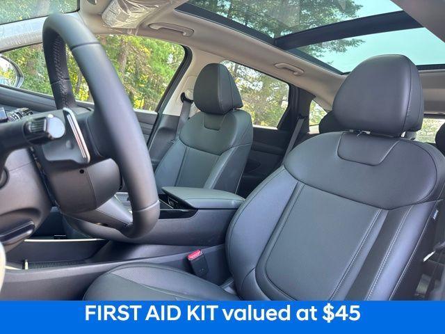 new 2025 Hyundai TUCSON Hybrid car, priced at $33,251