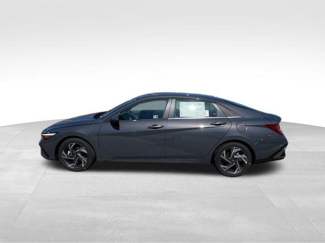 new 2024 Hyundai Elantra car, priced at $24,877