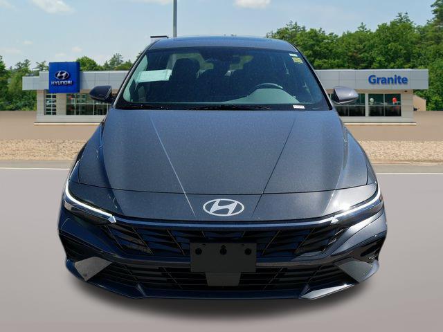 new 2024 Hyundai Elantra car, priced at $25,036