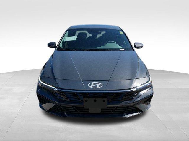 new 2024 Hyundai Elantra car, priced at $24,877