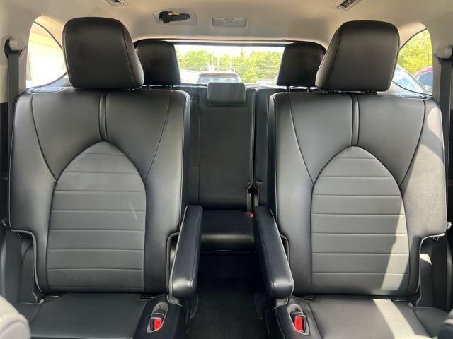 used 2021 Toyota Highlander car, priced at $36,490