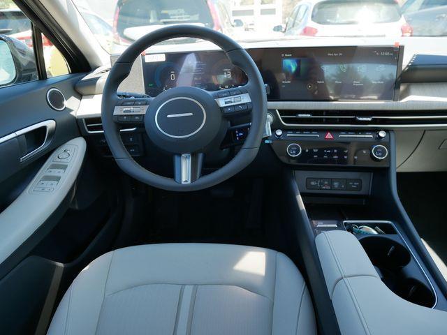 new 2025 Hyundai Sonata Hybrid car, priced at $29,486