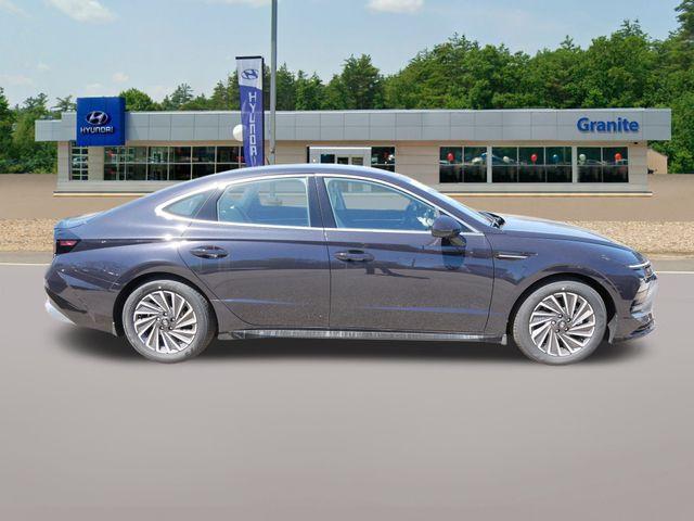 new 2025 Hyundai Sonata Hybrid car, priced at $29,486