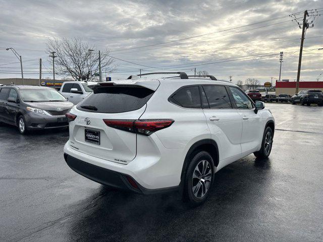 used 2020 Toyota Highlander car, priced at $27,588