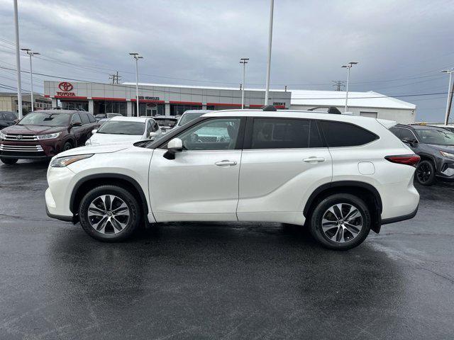 used 2020 Toyota Highlander car, priced at $27,588