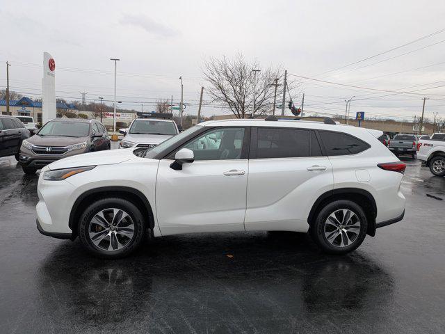 used 2023 Toyota Highlander car, priced at $35,595