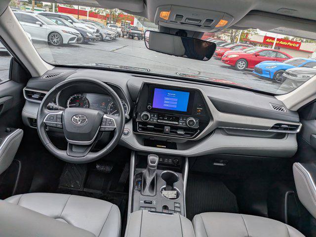 used 2023 Toyota Highlander car, priced at $37,588