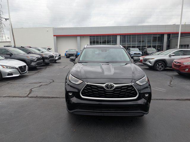 used 2023 Toyota Highlander car, priced at $37,588