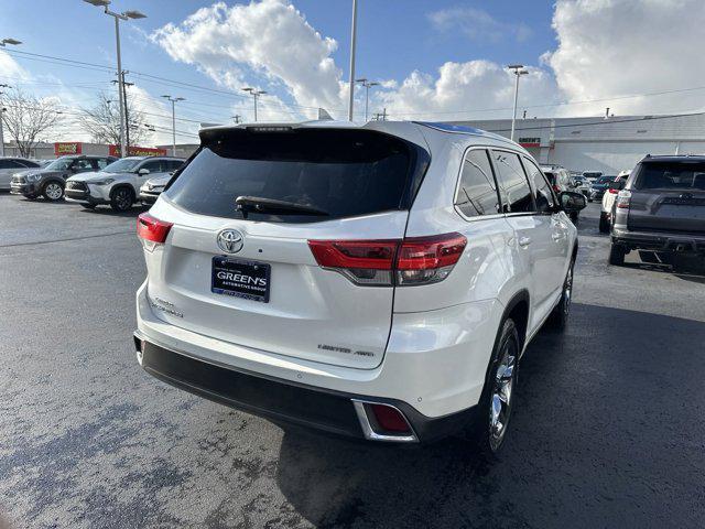 used 2019 Toyota Highlander car, priced at $30,988