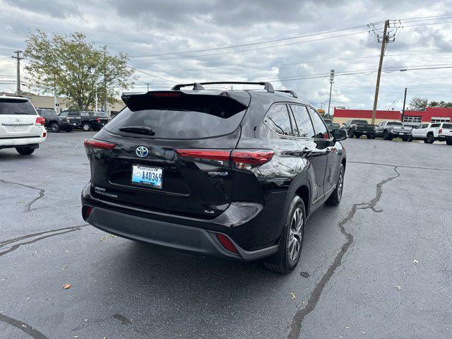 used 2021 Toyota Highlander Hybrid car, priced at $35,995