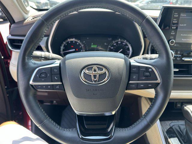 used 2021 Toyota Highlander car, priced at $31,988