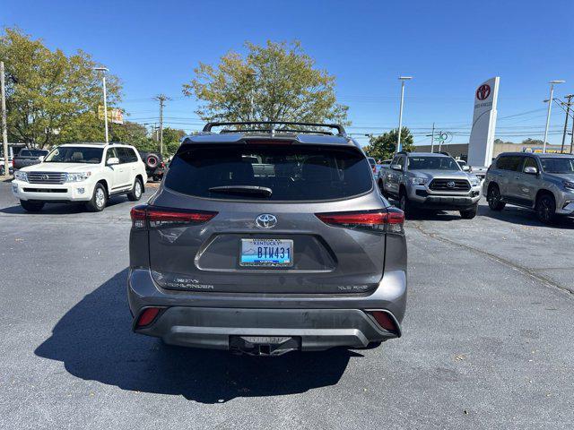 used 2021 Toyota Highlander car, priced at $33,988