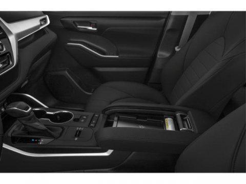used 2021 Toyota Highlander car, priced at $39,495