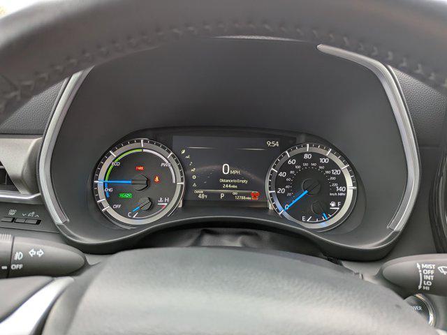 used 2024 Toyota Highlander Hybrid car, priced at $47,988