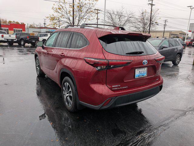 used 2024 Toyota Highlander Hybrid car, priced at $47,988