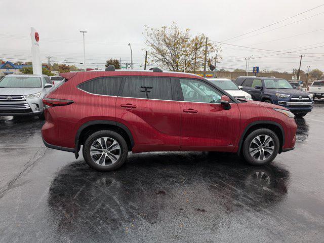 used 2024 Toyota Highlander Hybrid car, priced at $47,988