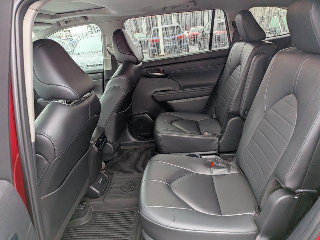 used 2024 Toyota Highlander Hybrid car, priced at $47,988