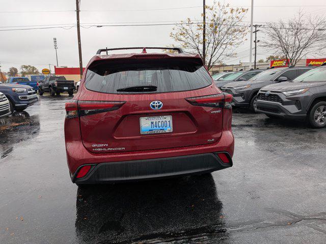 used 2024 Toyota Highlander Hybrid car, priced at $47,988