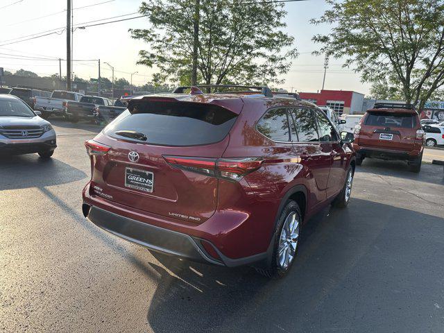 used 2023 Toyota Highlander car, priced at $42,995