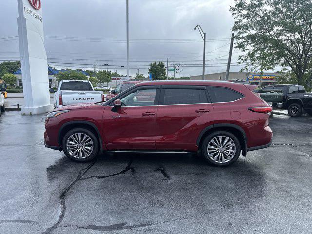 used 2021 Toyota Highlander Hybrid car, priced at $41,795