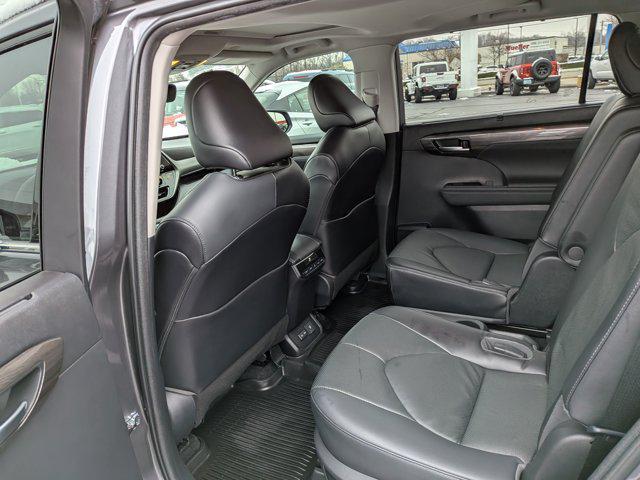 used 2023 Toyota Highlander car, priced at $38,995
