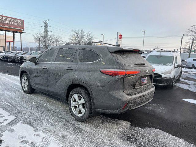 used 2023 Toyota Highlander car, priced at $36,995