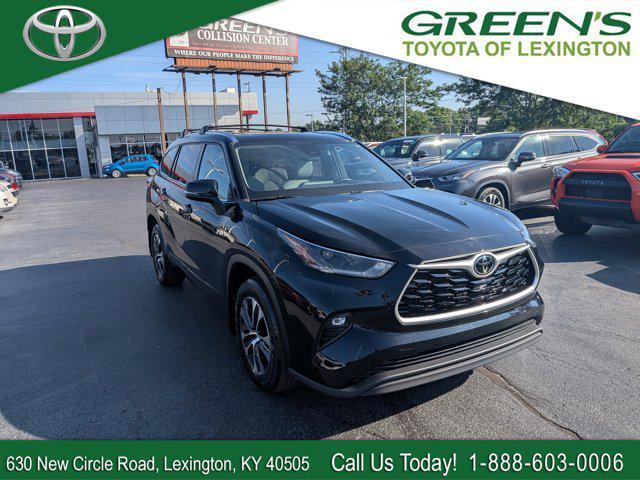 used 2021 Toyota Highlander car, priced at $32,788