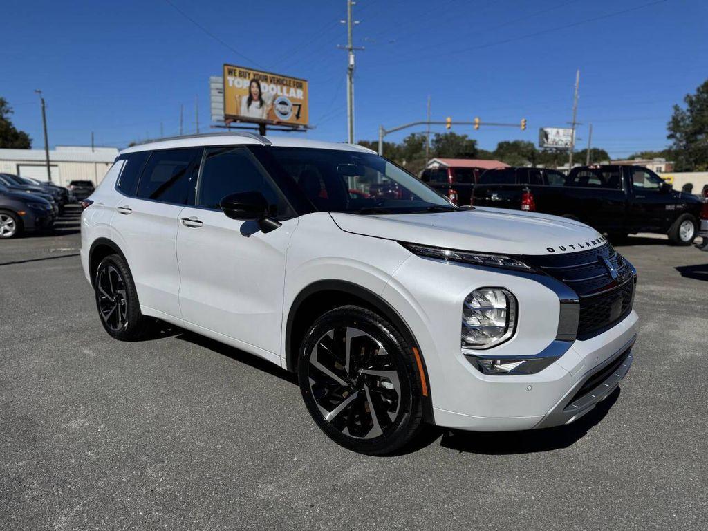 used 2024 Mitsubishi Outlander car, priced at $17,995